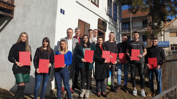 Награде младима уместо прославе: Најбољи студенти из Прибоја добили по по 120.000 динара